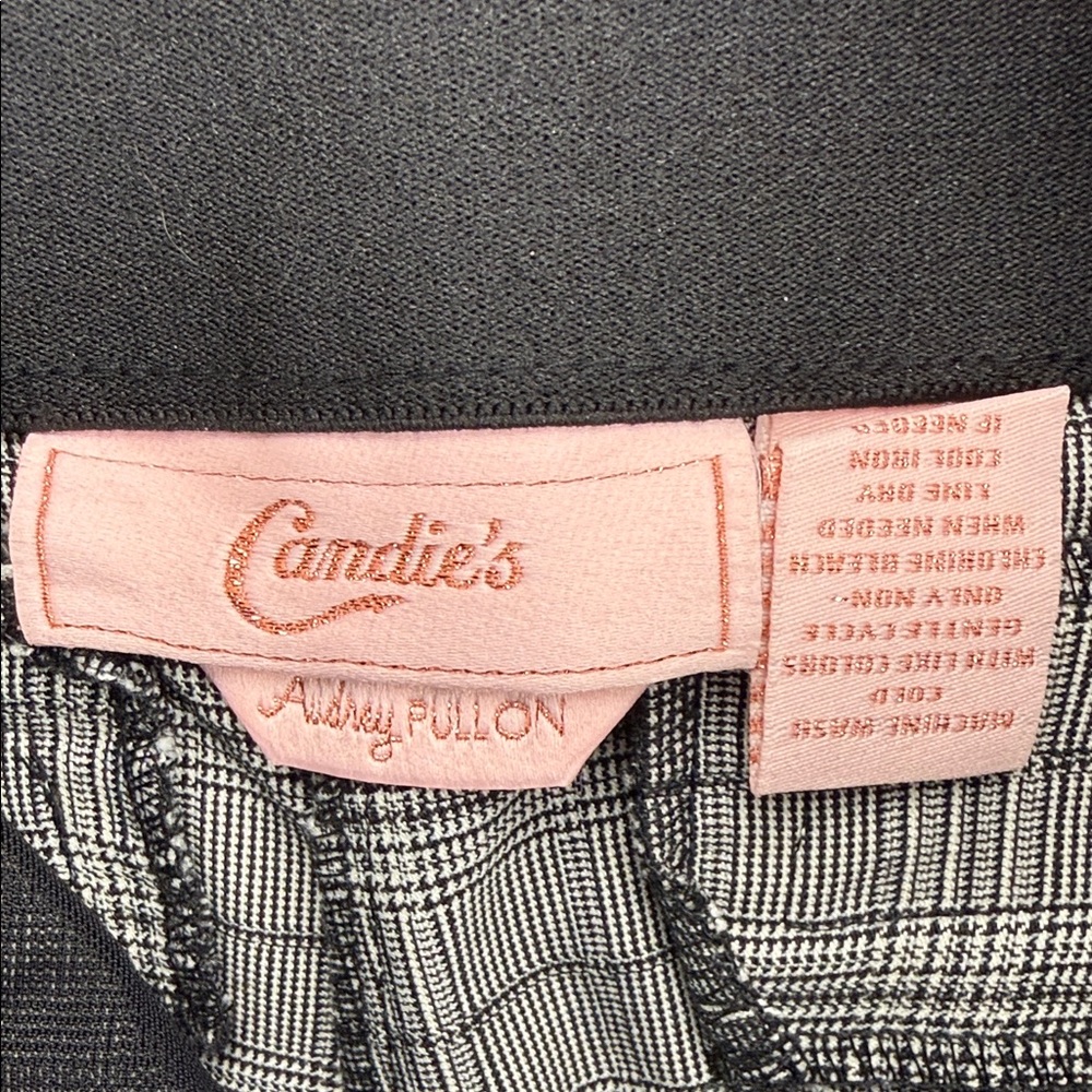 Candies Plaid Slim Ankle Pull-On Slacks with Zip Design - Grey Plaid - Large - Picture 13 of 16